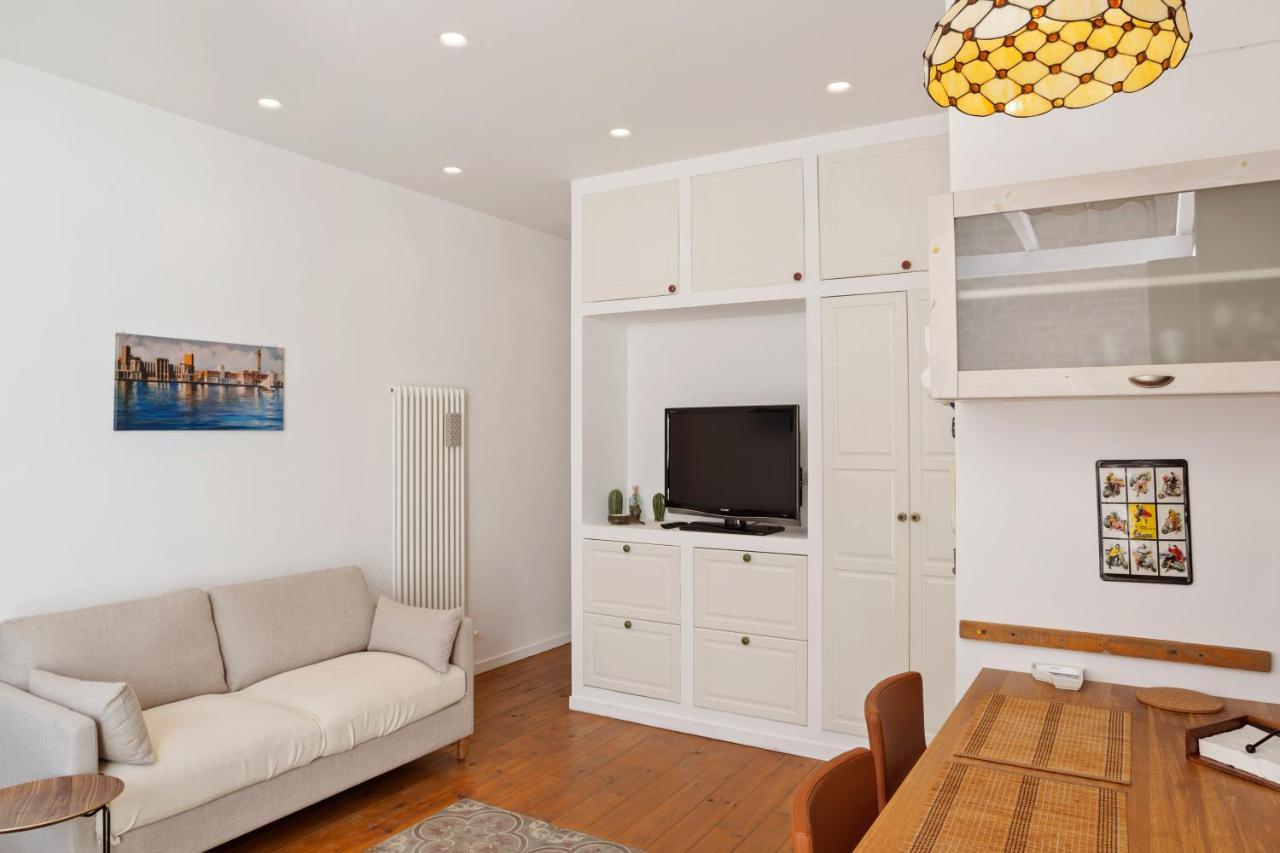 Madonella Apartment Con Terrazzo Bari Exterior photo